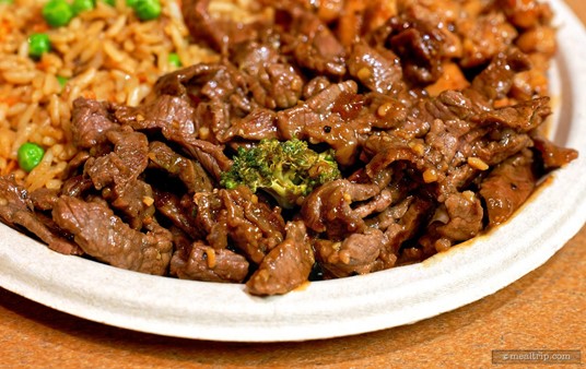 Here's a closer look at the Beef & Broccoli from Expedition Cafe. It's part of the Asian Signature Combo... Pick 1 or Pick 2 plates.