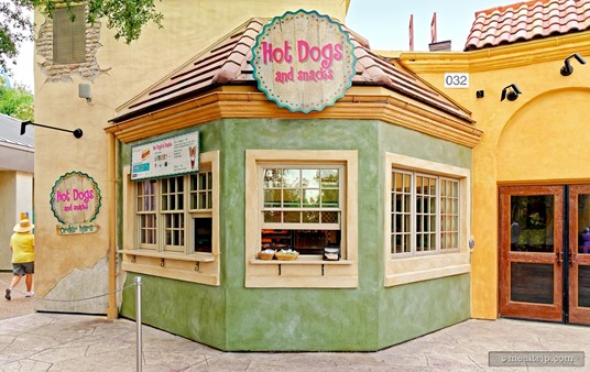 Another look at the Hot Dog and Snacks building reveals that the "Funnel Cakery" sign on the side of the building, has been changed back to read "Hot Dogs"... and so it would seem that what is served here... could change quite quickly. (Photo and caption from Spring 2016.)