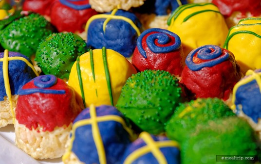 The Naboo Gungan City Rice Crisp Bon Bons are very colorful and yummy. The green and blue ones may even leave a lasting impression on your tongue (oh the joys of food coloring).
