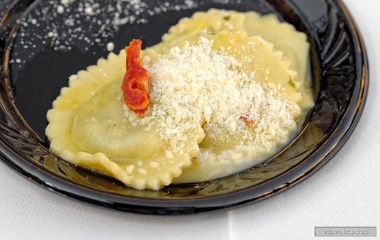 Bice was serving a Homemade Agnolotti Stuffed with Roasted Garlic, Ricotta and Fresh Spinach in a Butter Parmeggiano and Sage Sauce.