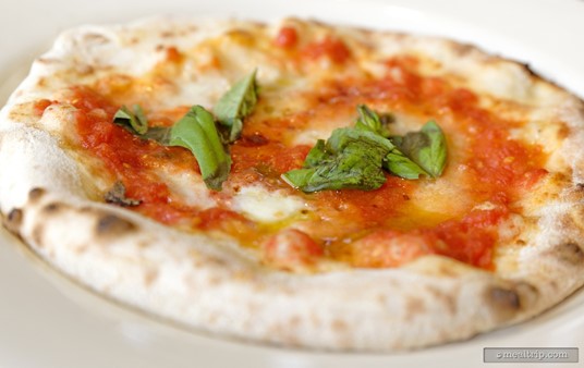 A closer look at the Pizza Margherita D.O.C., which is quite similar to the pizza that Via Napoli offers on their regular menu.