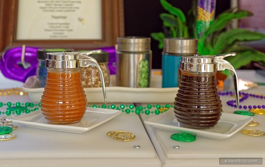 The dry toppings were being used quite a bit, but not too many guests went for the syrups. There's not really a lot of room in the ice cream cups to start with, and the number of things you can balance in two hands, makes waiting for syrup to pour out, a little difficult.