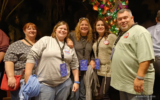 The extra time gave us an opportunity to take photos of some of the new friends we were meeting! It is of historical importance, that we all were the first group of 25... ever... at the very first Highway in the Sky Dine Around!