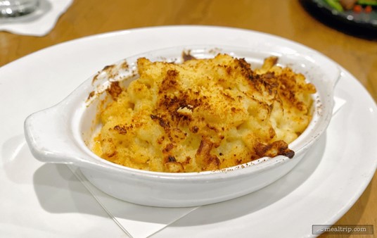 There are around 8 different "Sides to Share" on the menu. This is the Mac n' Cheese Side. There's enough here for three or four guests to get a small sample of the dish.