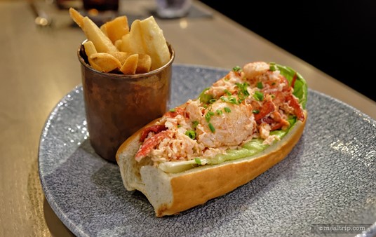 The Maine Lobster Roll is served with a metal cup of fries! While this all may look a little small on the giant plate, it's a bit of an unfortunate optical illusion, it's actually a pretty decent portion size for a lobster sandwich.