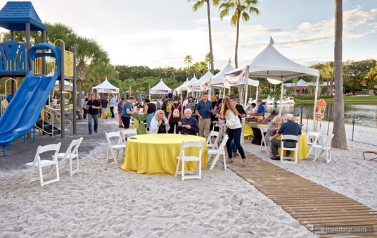 This is the area that I call, "The Sand Trap". The Hang10 and "The Pig and The Poke" food booths are located in this area. One of the "Shula's" booths and Frida's Kitchen are right on the edge of this area (about where I'm standing).