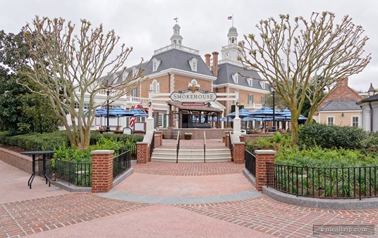 Walking up to the Regal Eagle Smokehouse from the east side, you'll have to make your way up a couple of steps into the main courtyard, which is where the on-stage smoker/grill is located, along with some outdoor seating options.