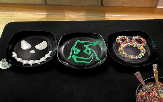 These cool icing designs were over at the cookie decorating station. The table is a little shorter than the adult tables, so kids can interactively (with a cast member's help and guidance) put icing and sprinkles on a sugar or chocolate chip cookie.