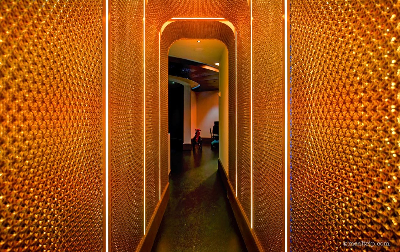Ooooooo... it's so... narrow. There's no two-way traffic leading to the first "check-in and hold" cue point at Geo-82.
