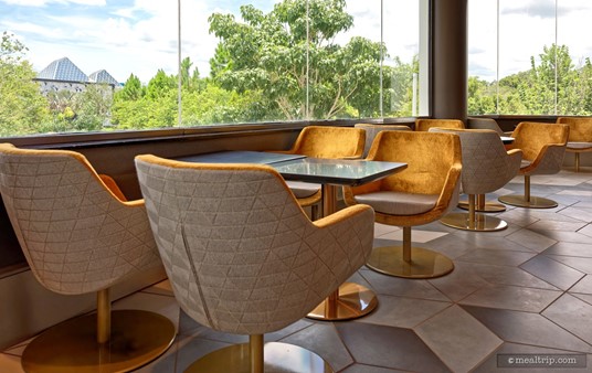 Here's a view of "the" center and window table. This would be the "prime" real estate spot in all of Geo-82.