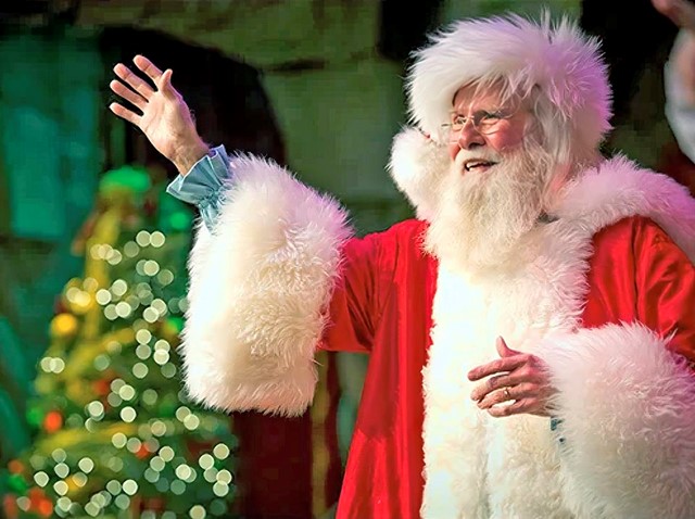 Dinner with Santa and Cookies, Cocoa, & Milk at SeaWorld Orlando — Menu, Prices, and Dates